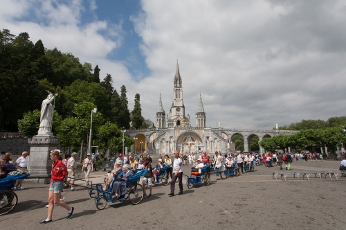 Sanctuaires de Lourdes.