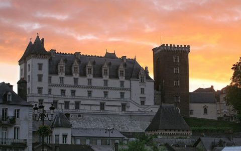 Pau ville aux mille facettes, (Pyrénées-Atlantiques).