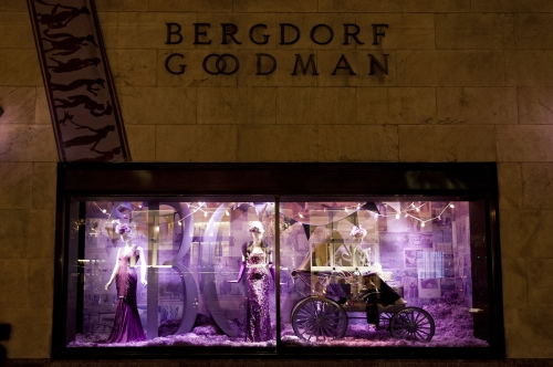 Vitrines du grand magasin Bergdorf Goodman à New-York City.