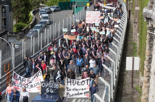 Manifestation anti-ours à Pau, Béarn, Pyrénées-Atlantiques.
